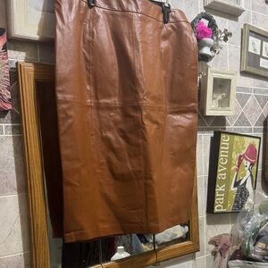 Halfulrnstein leather skirt